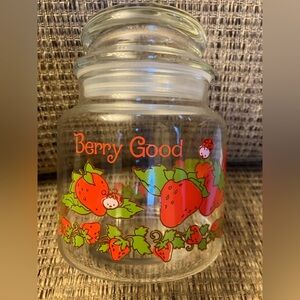 Vintage 80s strawberry shortcake jar with lid